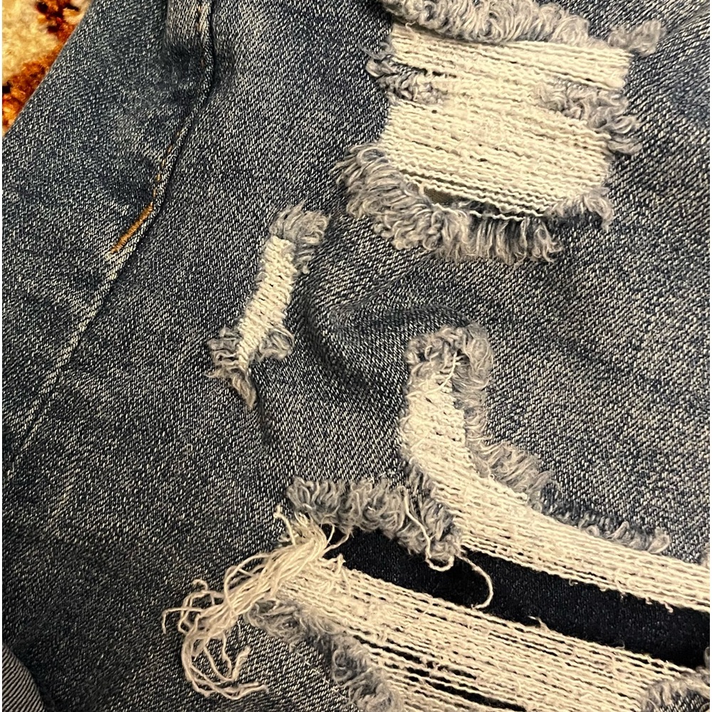 Aeropostale Seriously Stretchy Low-Rise Denim Midi Shorts - Picture 8 of 13